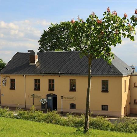 Schöneck Pension Und Gaststaette "Zur Brauschaenke" מראה חיצוני תמונה