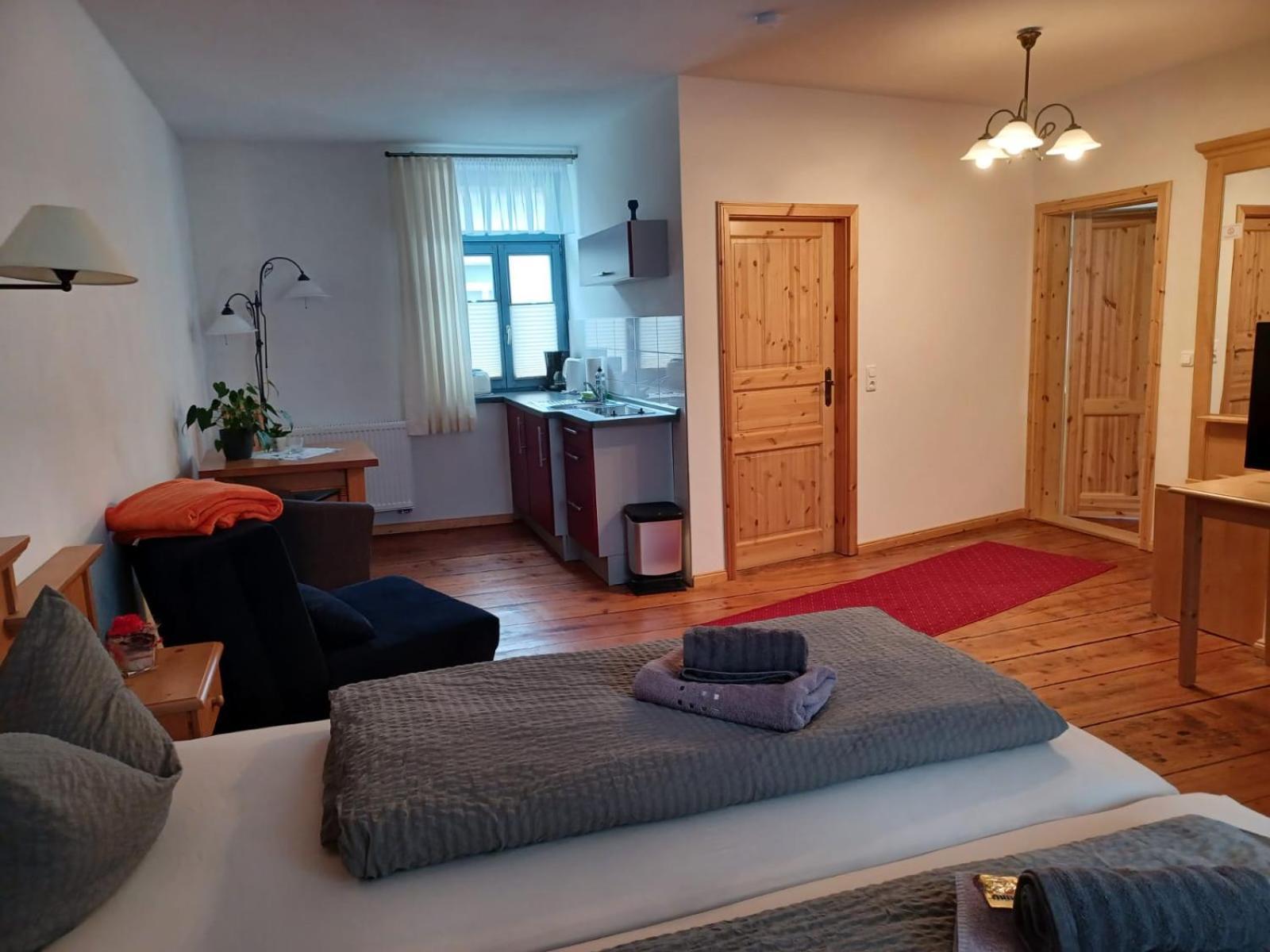 Schöneck Pension Und Gaststaette "Zur Brauschaenke" מראה חיצוני תמונה